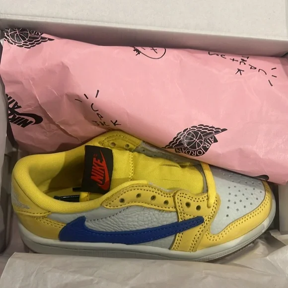 Cactus Jack Canary Yellow